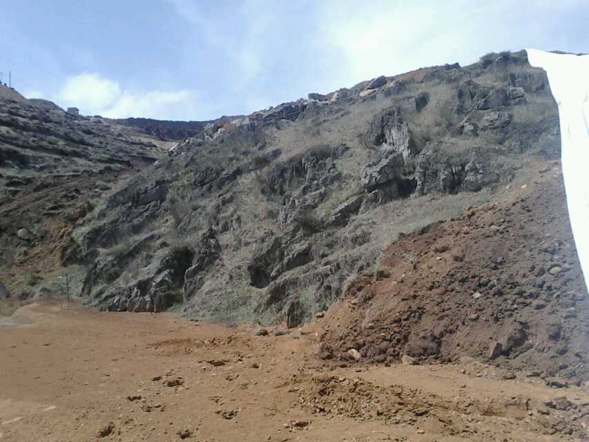 壩坡防浪護坡土工膜施工過程 土工膜價格貴嗎？