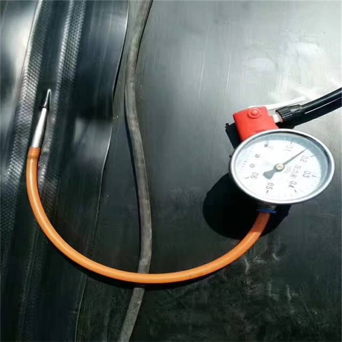 HDPE土工膜施工部位處理不當(dāng)會(huì)出現(xiàn)什么現(xiàn)象？